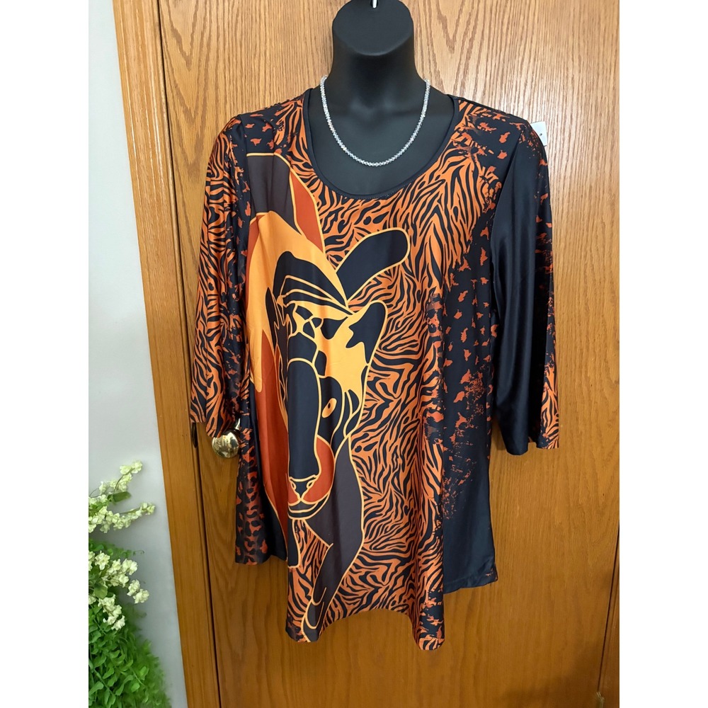 Lily by Firmiana Women 1XL Tunic Top Orange Black Animal Print Big Cat Graphic
